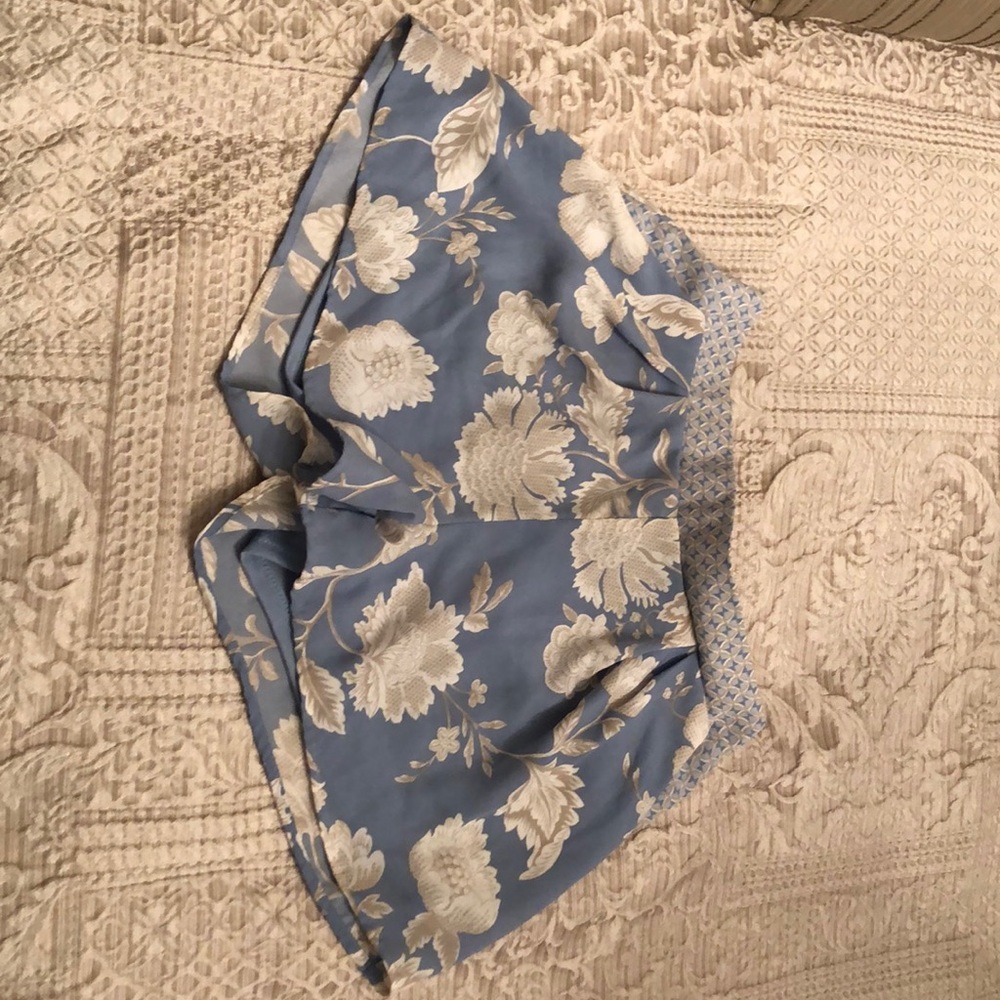 Womans medium flowly light blue shorts! Worn once!